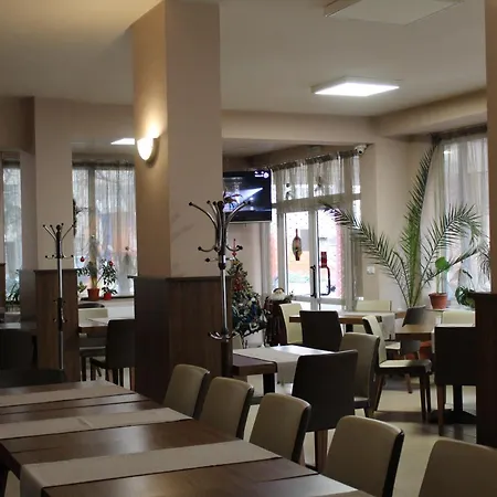 Family Bulgaria 酒店 Kharmanli